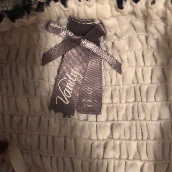 Dress - Picture 3 of 4